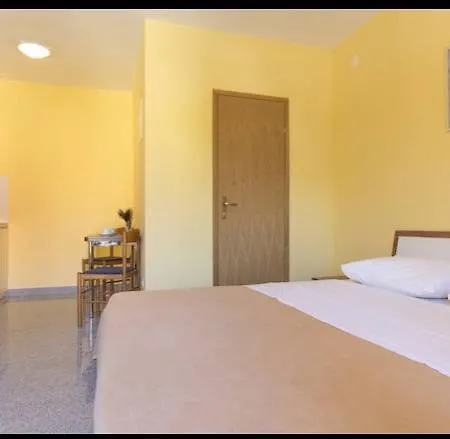 Triglav Apartman *