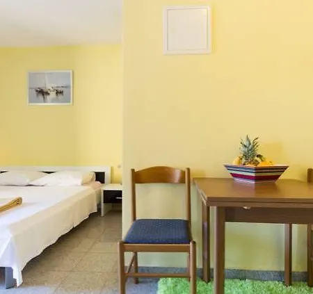 Triglav Apartman *